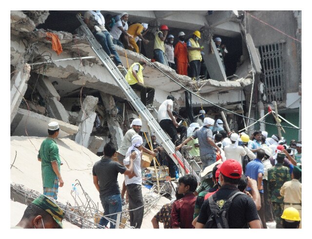 Rescue-at-Rana-Plaza-collapse